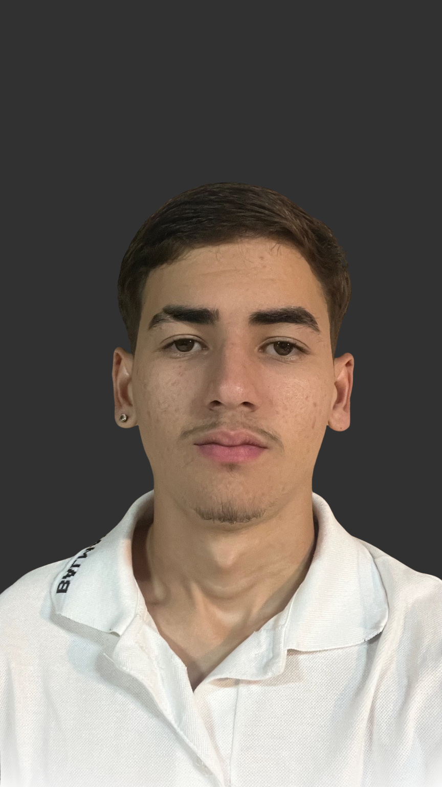 Foto profissional de Caique, fundador da CLM Digital Web